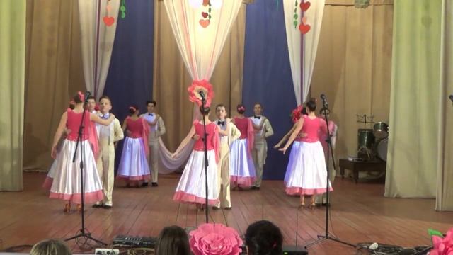 "Весняний вальс" -Ансамбль спортивно-бального танцю"ФЛЕЙМ" СБК с.Мошни 2020р. смотреть онлайн