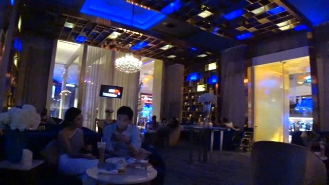 Поход в VIP-кино на «Мстителей» смотреть онлайн