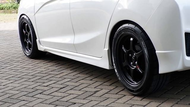 JAZZ GK5 MEATY FITMENT | #10 | #HONDAJAZZGK5 #VLOGGERMAGANG #MEATYFITMENT #OTOMOTIF смотреть онлайн