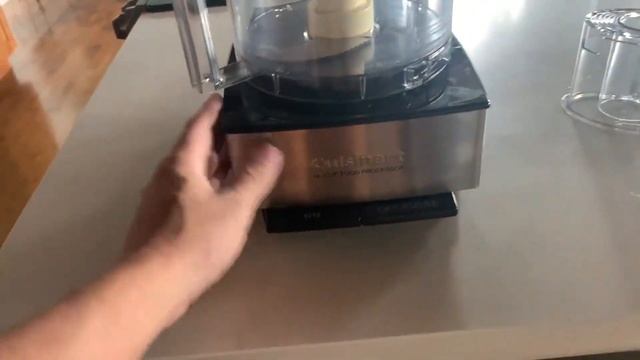 Cuisinart Food Processor 14 Cup Vegetable Chopper Vs Oster Blender, 2 of the very Best Food Process смотреть онлайн