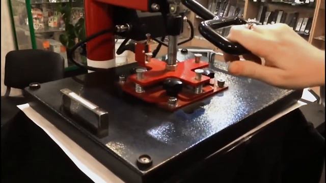 Печать на футболке методом нанесения флекс "голограмма" смотреть онлайн