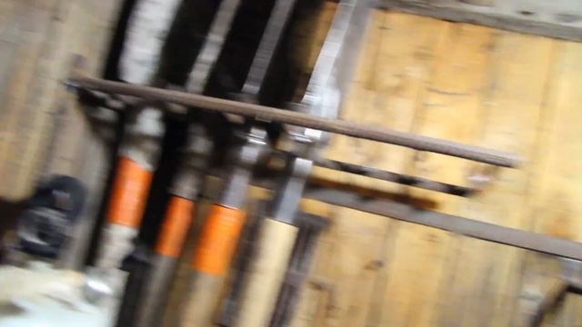 Вешалка для лопат. Spade hanger смотреть онлайн