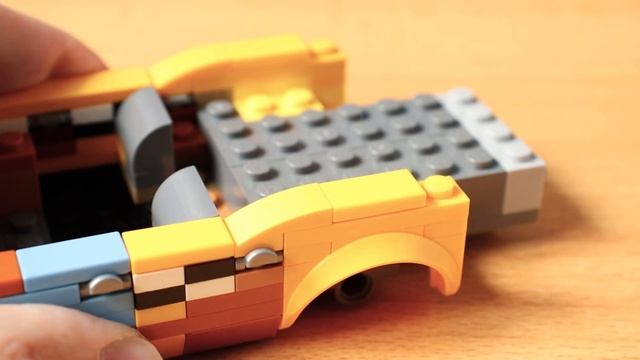 LEGO Barn Find Taxi Diorama MOC смотреть онлайн