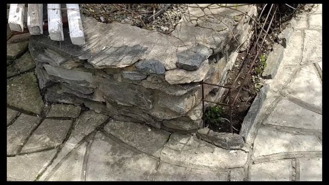 Дизайн сада. Ажурные арки,, крепления для роз, ажурная садовая мебель, каменные клумбы. смотреть онлайн