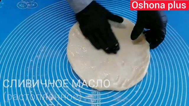 Боже, как вкусно! Я всегда буду так готовить! Если хочу вкусный лепёшка, готовлю их с секретиком. смотреть онлайн