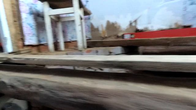 #8 Купили старый деревянный дом 1904г.Ровняем полы в доме по лагам смотреть онлайн