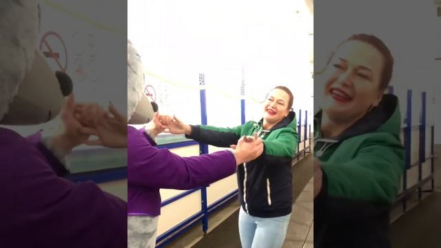 Оригинальное поздравление руководителя с Днём рождения от волонтеров! Ребята молодцы смотреть онлайн