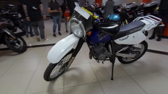Мотоцикл SUZUKI DJEBEL 250XC Арт 124037 Мотосалон Мегамото смотреть онлайн
