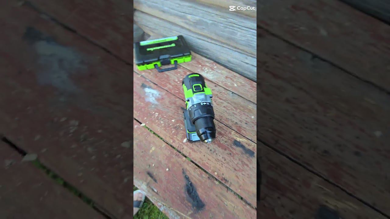 Битва титанов: Сравнение аккумуляторных шуруповертов #greenworks GD24DD140 и GD24DD90 – Кто победит смотреть онлайн