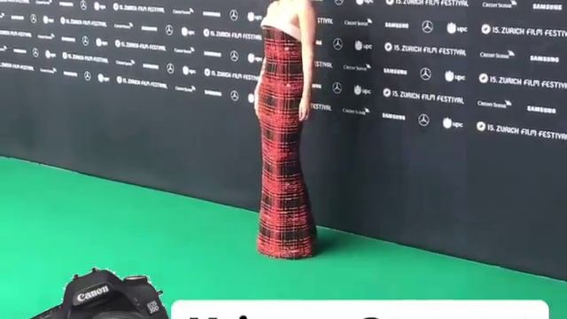 #kristenStewart posing on the green carpet. #zff2019 #Seberg смотреть онлайн