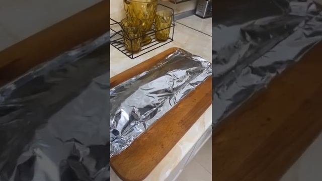 Рыба Конгрио фаршированная креветками с овощами на пару. Ещё больше видео на нашем канале! смотреть онлайн