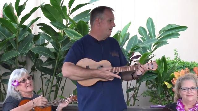 Lahaina Music Free Ukulele Lesson at Royal Lahaina Maui смотреть онлайн