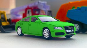 Модельки Машин разного масштаба - Обзор на Маленькие Автомобили. Крутые Машины Едут по Столу