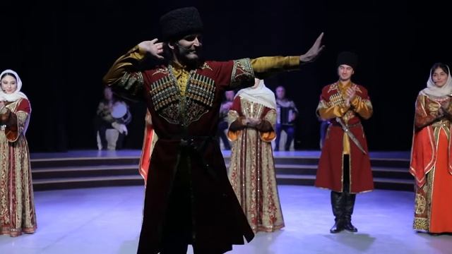 Лезгинская народная песня – «Луноликая» смотреть онлайн