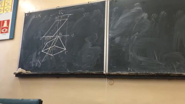 Начертательная геометрия. 17 задача. Часть 1. смотреть онлайн