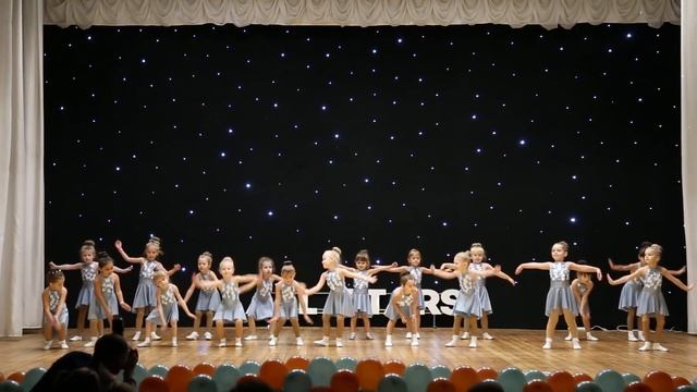 Звездные малыши.Тренер:Радмила Калинина.Kids Fest All Stars Dance Centre 2016 смотреть онлайн