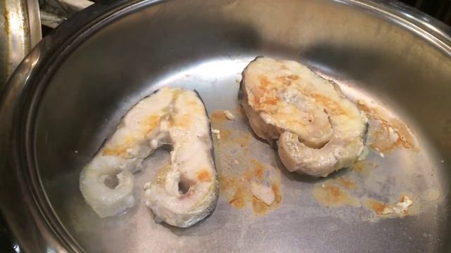 Жарим стейк из осетра. Fry steak of sturgeon. Braten Steak aus der Stör. смотреть онлайн