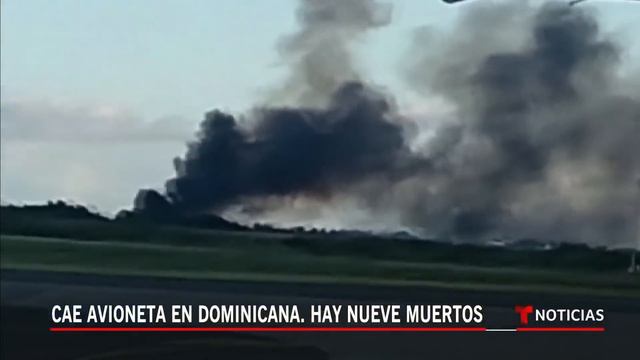 Fallece el productor 'Flow La Movie' y su familia en accidente aéreo | Noticias Telemundo смотреть онлайн