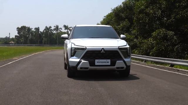 Rifat Sungkar Test Drive Eksklusif! | Mitsubishi XFORCE On-road Review смотреть онлайн