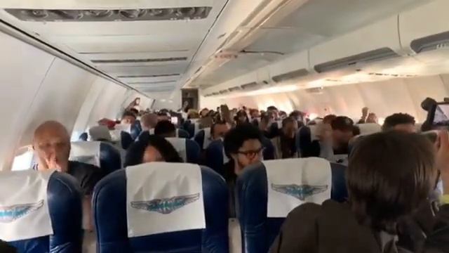 Kanye’s EPIC. SOUL PLANE ✈️ смотреть онлайн