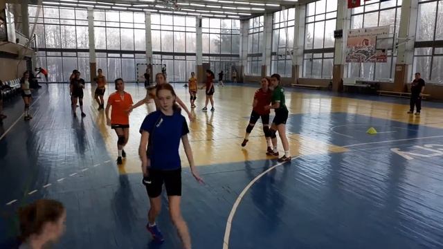 Тренировка (защита 3v3)