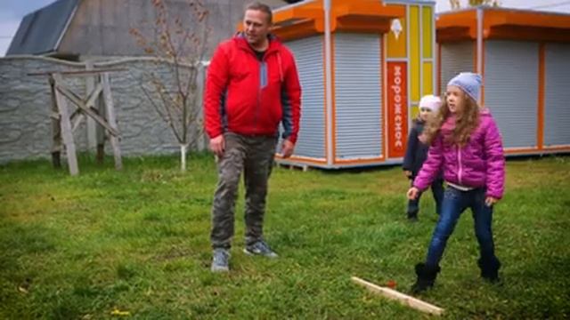 ЧЕЛЛЕНДЖ ЛОПНИ ШАРИК - Проверяем, возможно ли выиграть в парке игрушку смотреть онлайн