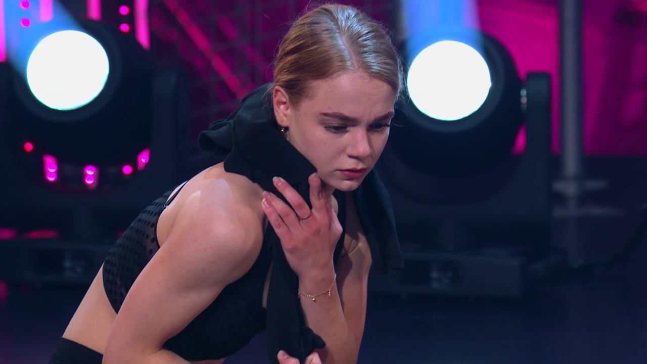 ТАНЦЫ: Елизавета Гупалова (Evgeny Grinko - "Tiny Mouse Tales" Album Prologue) (сезон 6, выпуск 2) смотреть онлайн