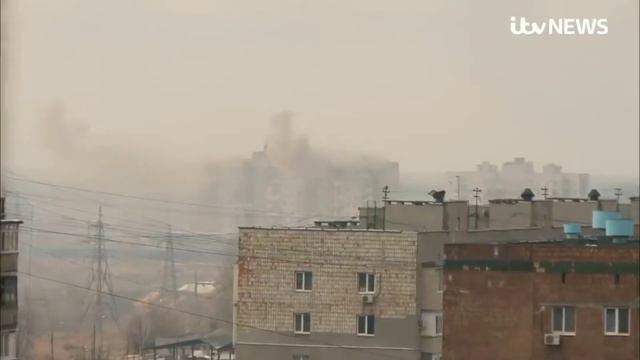 7 минут назад! В Мариуполе под завалами многоэтажки нашли около двухсот тел! смотреть онлайн