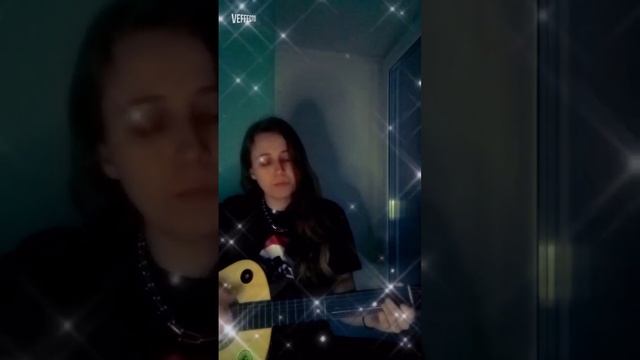Новогодняя песня реалиста. Евгения Саженцева смотреть онлайн