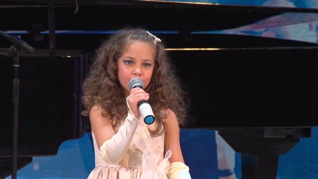 Струфелева Арина - My Heart Will Go On (из к/ф "Титаник") смотреть онлайн