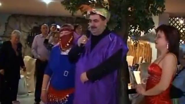 Поющие ведущие Татьяна и Эдгар смотреть онлайн