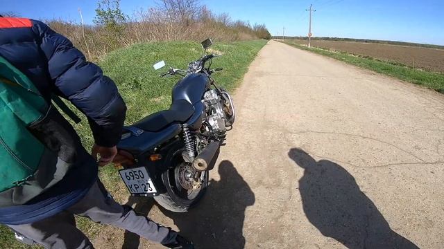 Хонда cb 750-старый, но очень надежный мотоцикл. смотреть онлайн