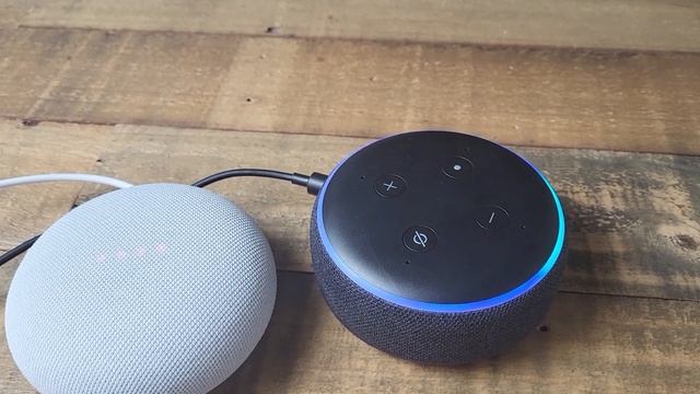 Google Nest Mini v Amazon Echo Dot Alexa Speaker смотреть онлайн