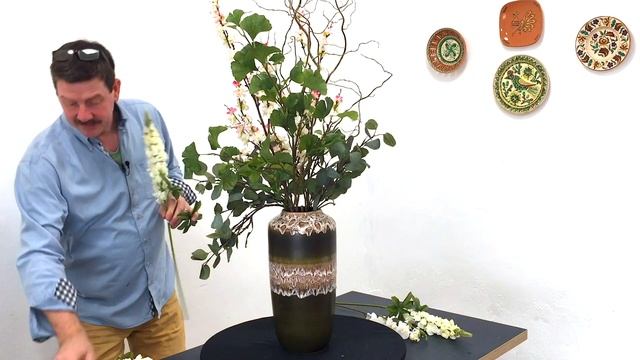 How To Make A Tall Vase Of Faux Flowers Using IKEA Fake Flowers смотреть онлайн