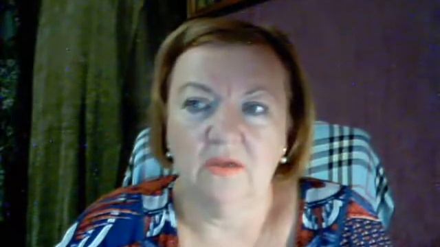 Упаковав очки от солнца, Шезлонг, румяна и помаду, Сказало лето, что вернётся, Но не ко всем)) смотреть онлайн