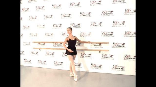 "PIROUETTE" 01.04.02 Поза effacée вперед, рука в первой позиции смотреть онлайн