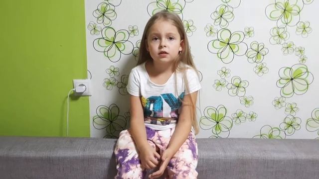 Стих про папочку.Читает Ксения. смотреть онлайн