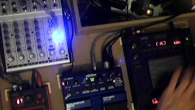 Tadoxx Beatbox Matrix Theme Cover @ Kaoss Pad 3 смотреть онлайн