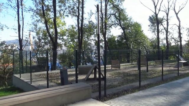 Владивосток, сквер Первой маёвки, октябрь 2023 г. смотреть онлайн