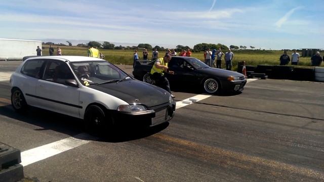 Skyline R32 Gtr vs B18c Turbo смотреть онлайн