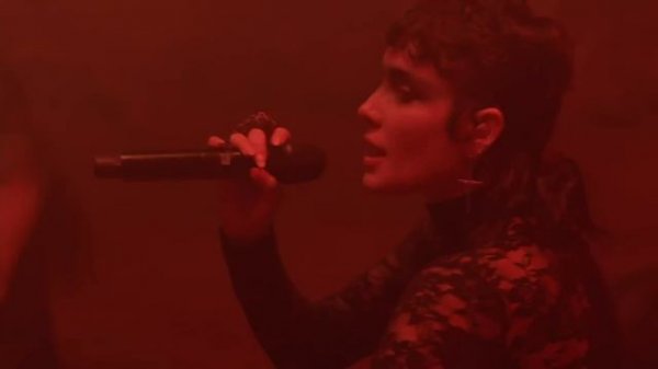 Halsey - Nightmare (Live from Los Angeles)