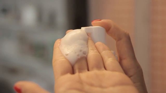 SCINIC GOAT MILK CREAM & ESSENCE TONER смотреть онлайн