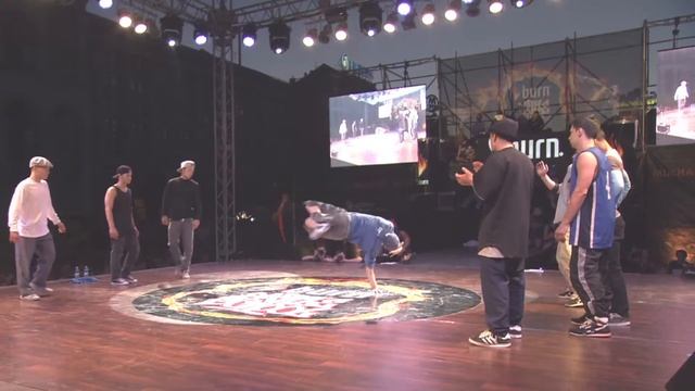 MAGICMADMANS (UKRAINE) VS PREDATORZ(RUSSIA)@BURN BATTLE SCHOOL 2013 смотреть онлайн