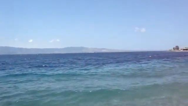 Море. На дальнем плане остров Сицилия смотреть онлайн