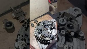 Тойота. Вой генератора.