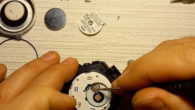 КАК ЗАМЕНИТЬ БАТАРЕЙКИ В "КИТАЙСКИХ" G-SHOCK смотреть онлайн