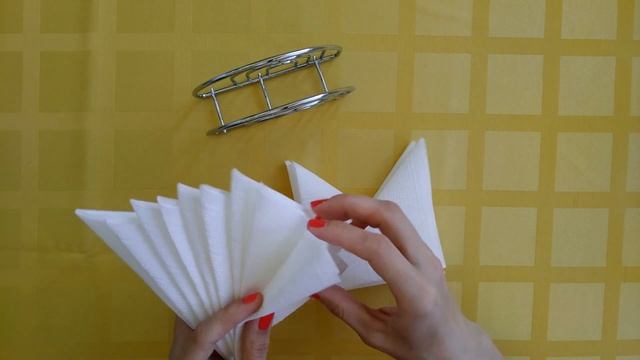 Как красиво сложить салфетки в салфетницу? смотреть онлайн