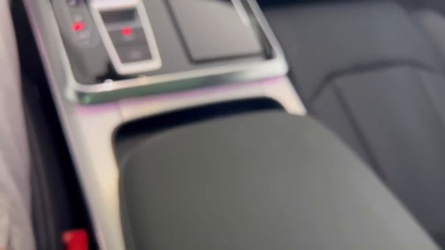 اجي تشوف فخامة اودي كيو 8 فلامزون | Audi Q8 Sline 2022 Fla Maison Maroc ?? смотреть онлайн