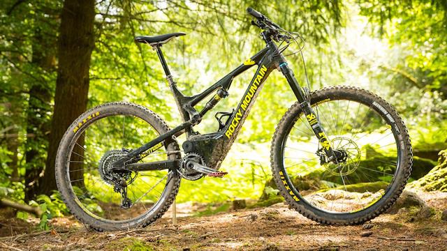 Rocky Mountain Altitude Powerplay - The Best eMTB We've Ridden смотреть онлайн