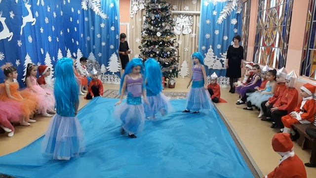 Танец "Русалочки" старшая группа смотреть онлайн